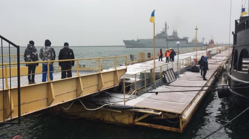 Корабель Королівського флоту Великобританії НАТО прибув на допомогу Україні. Вже зайшов в Одесу